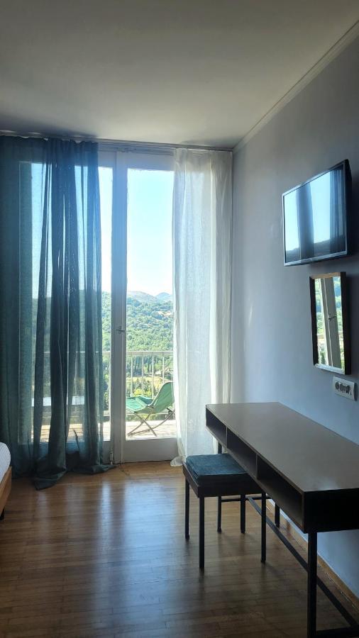 Theoxenia Hotel أندريتساينا المظهر الخارجي الصورة
