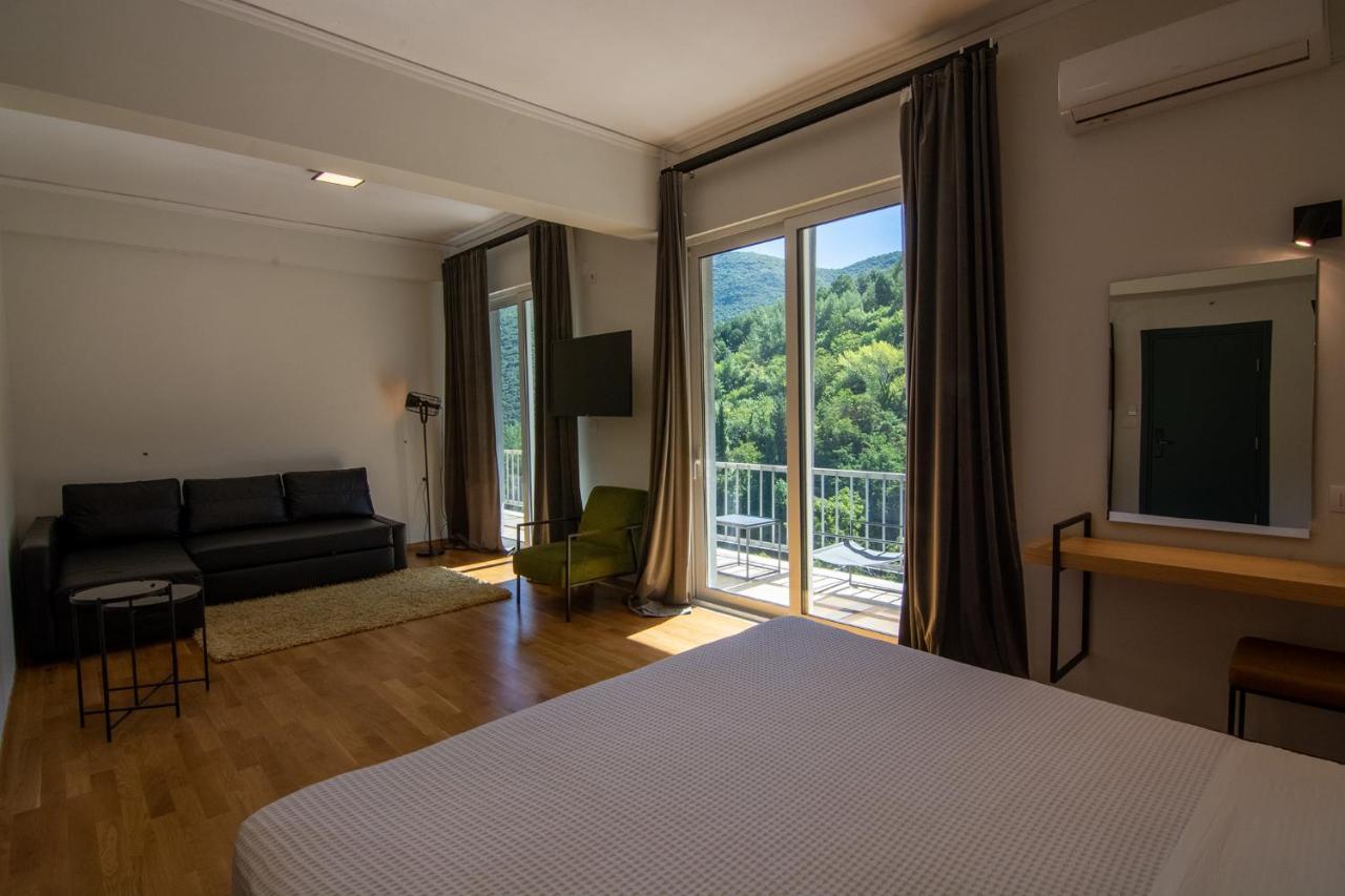 Theoxenia Hotel أندريتساينا المظهر الخارجي الصورة